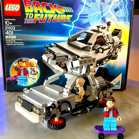 Lego 21103 - Picture 1 of 13